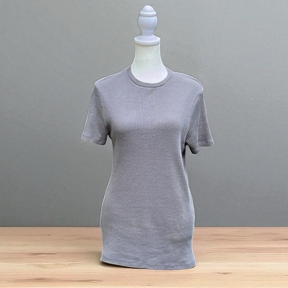 Zara Tops - Zara Ribbed Crew Neck Top in Gray Size Medium
